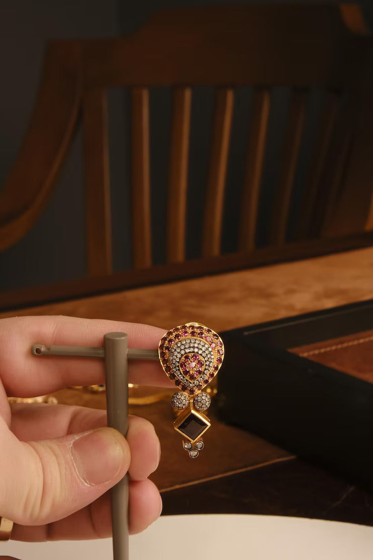 Colorful Luxury Jewellery: Where Elegance Meets Vibrance